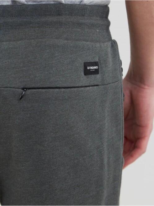 Fundango Woody Sweatshort férfi rövidnadrág oliva színben 6